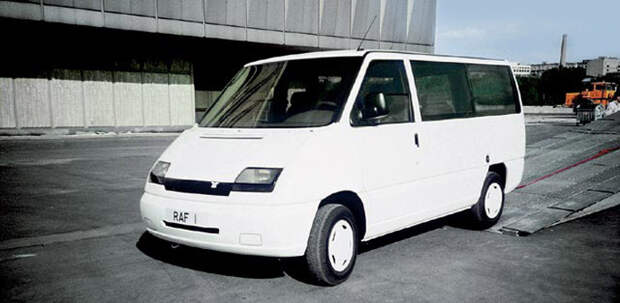 РАФ М1 «Роксана» (1990 год) РАФ М1 «Роксана» (1990 год)