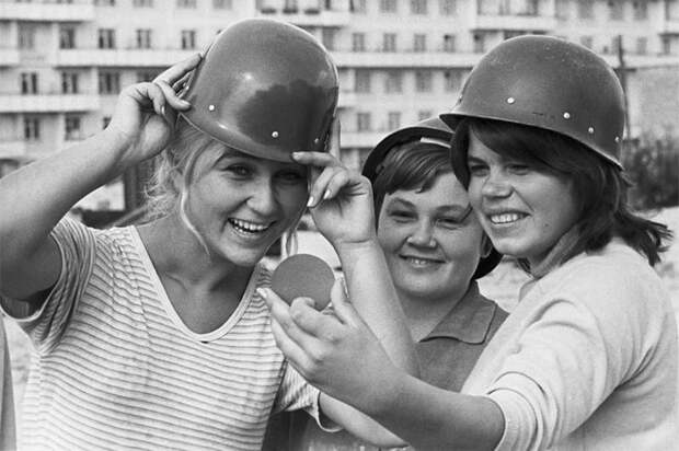 Женщины в СССР: лица, на которые приятно посмотреть!