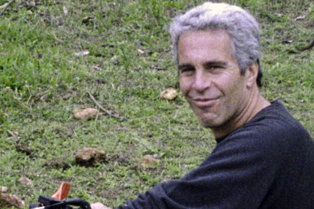 Эпштейн помогал предполагаемой любовнице Гейтса в манипуляциях