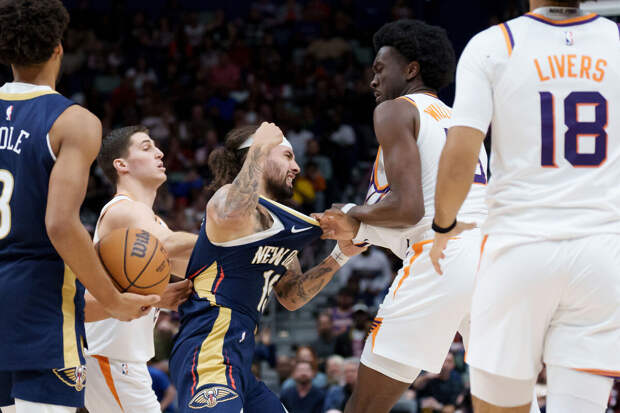 Баскетболисты с разницей в росте 33 см подрались во время матча НБА