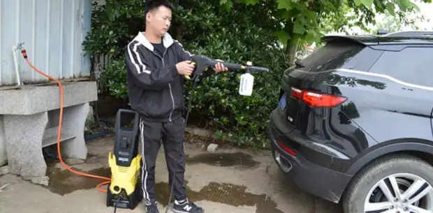 Топ-10 суперских автотоваров с Aliexpress, которые помогут тюнинговать вашего