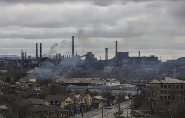 Киев угрожает желающим сдаться в плен националистам расстрелом