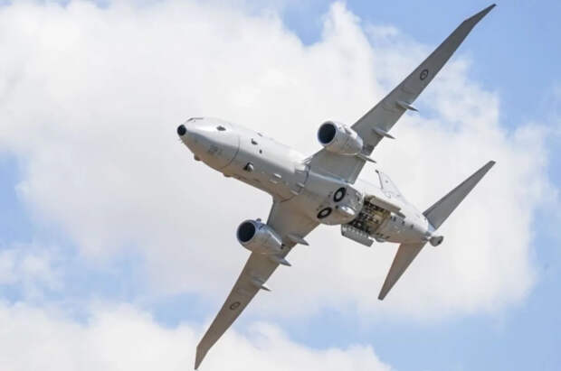 Самолет-разведчик ВМС США пролетел у Крыма и Сочи