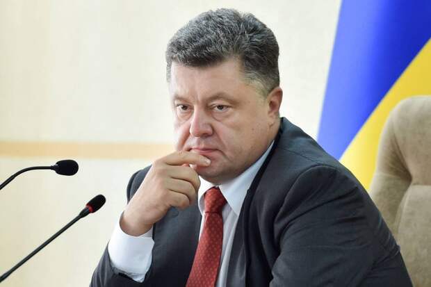 Майкл Бом: В ситуации с Россией Киев посадил себя в огромную лужу Майкл Бом: В ситуации с Россией Киев посадил себя в огромную лужу