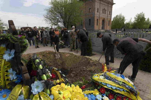 Фото украинских кладбищ военных