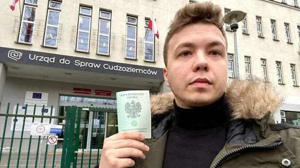 Угроза санкций Запада против Белоруссии толкнула ее в объятия России
