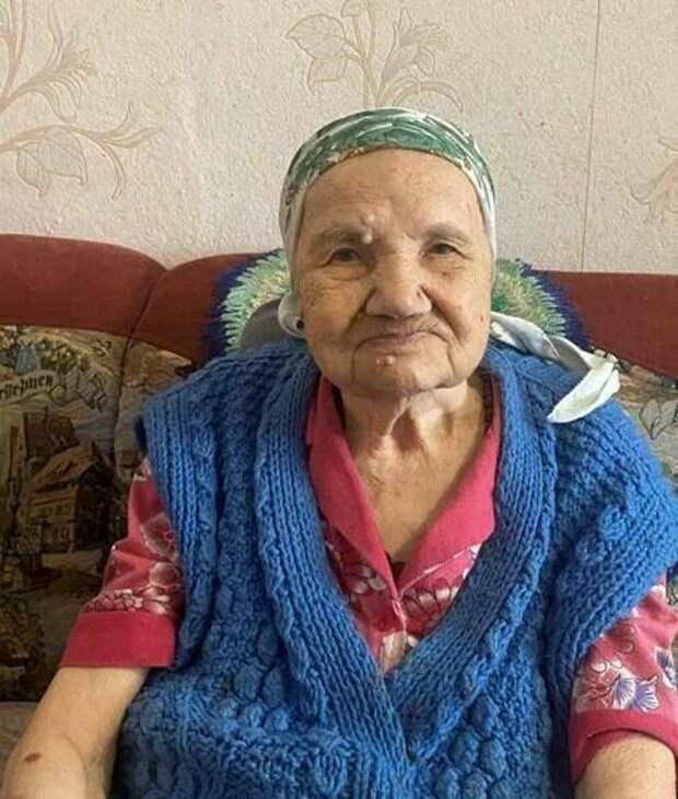 Тыл хезмәтчәне Әлфинур Сәмигуллина туган көнен билгеләп үтте