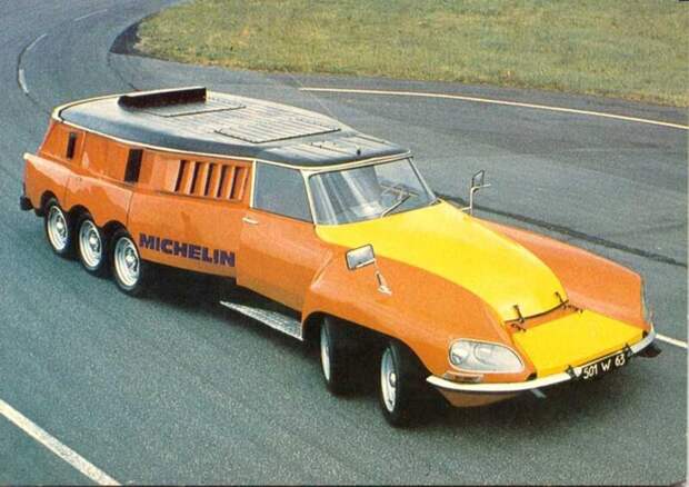 Десятитонный необычный автомобиль Michelin. Машина произведена в 1972 году. Необычное транспортное средство оснащено двумя V8 двигателями Chevrolet авто, автомир, интересное, монстры, странные
