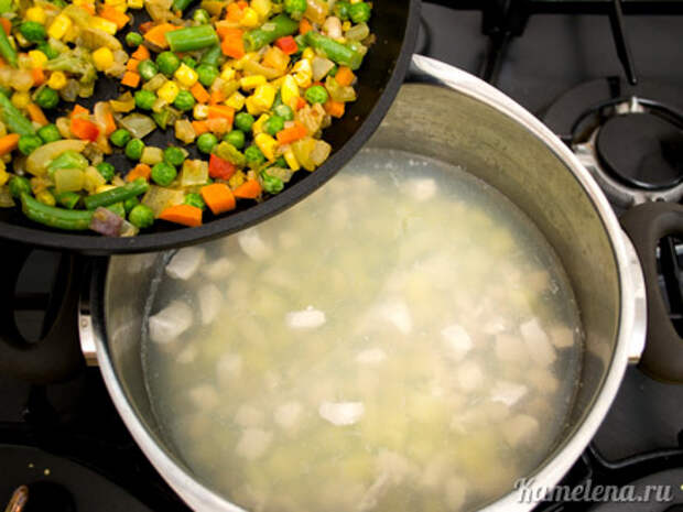 Овощной суп с курицей и сливками — 8 шаг
