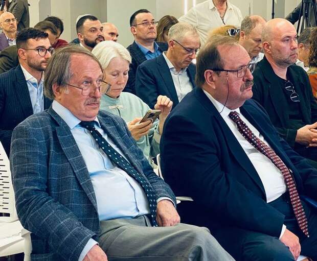 Тавровский