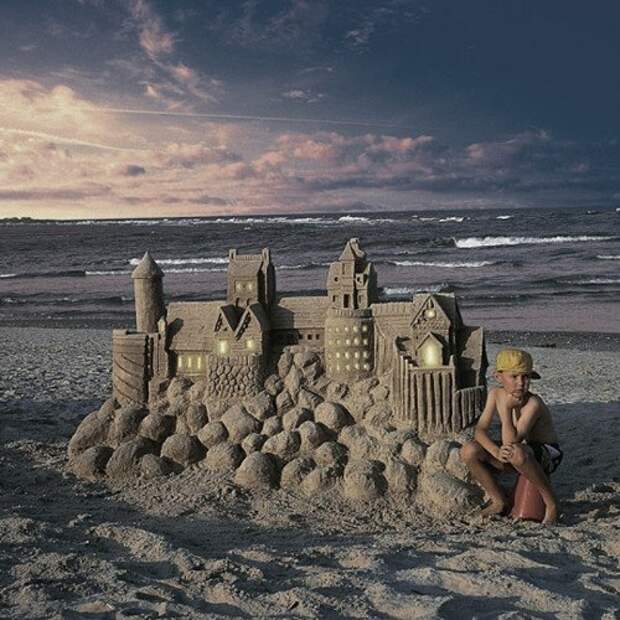 Sandcastle picture. Замок из песка. Замок из мокрого песка. Красивый песочный замок. Замок из песка несложный.