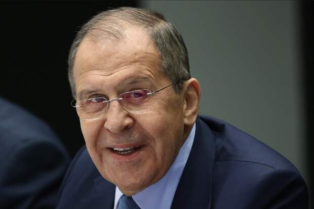 Лавров заявил, что Запад «заигрался» в пародию на мирные переговоры по Украине