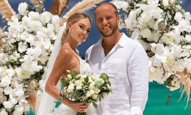 Обновили клятвы на берегу океана: Мария Погребняк во второй раз сыграла свадьбу с мужем на Маврикии