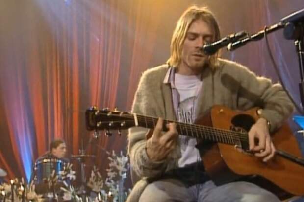 Гитару Курта Кобейна за $6 млн передали Королевскому колледжу музыки