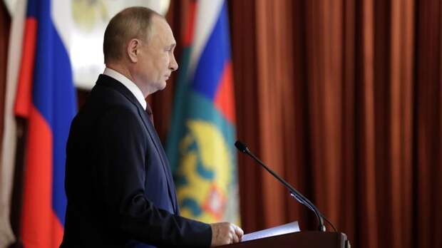 Опасность «омикрона» и предупреждение Украине: главное из выступления Путина на форуме «Россия зовет!»