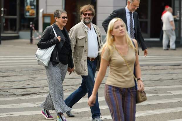 Как выглядят жены и подруги наших рок-легенд