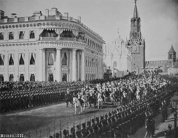 История военных парадов на Красной плошади