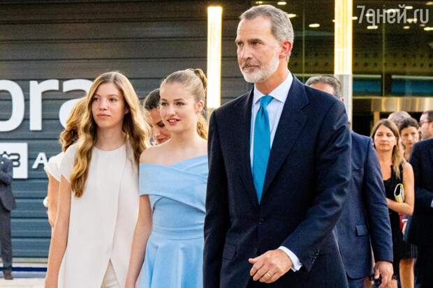 Король и королева Испании приняли в отношении старшей дочери поразившее многих решение