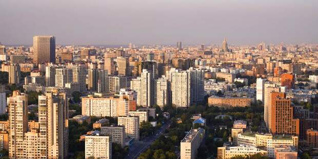Магазину «Улыбка радуги» на Юге Москвы грозит закрытие за нарушение антиковидных мер. Фото: Е. Самарин mos.ru