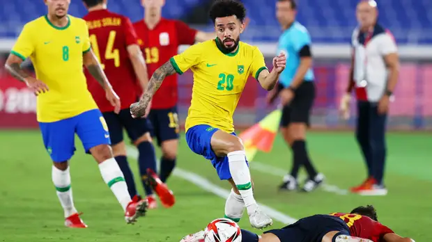 Депутат Милонов высказался категорически против натурализации Клаудиньо