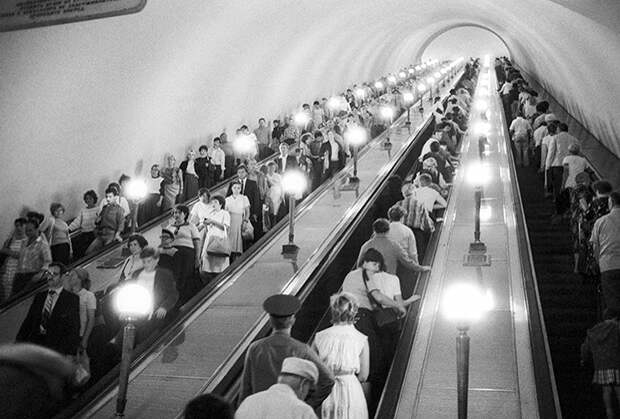 Эскалаторы московского метро, 1986 год