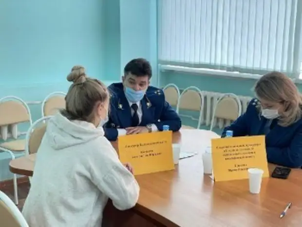 Прокурор региона Константин Жиляков принял жалобы калужан в детской больнице