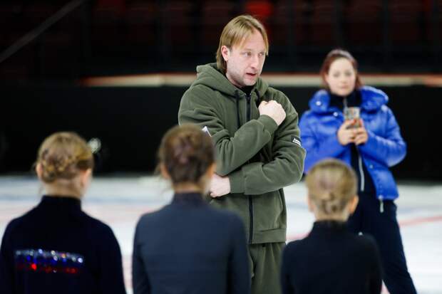 Плющенко призвал судей оценивать фигуристов жестче на внутрироссийских соревнованиях