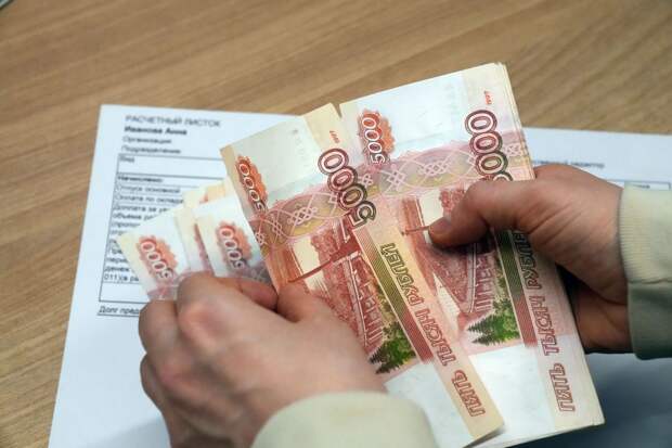 Путин заявил о росте зарплат в Крыму и Севастополе