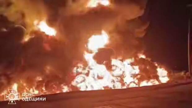 Срочно! Выжигаются порты Одессы: "Герани" в момент разгрузки вооружения - мощные удары