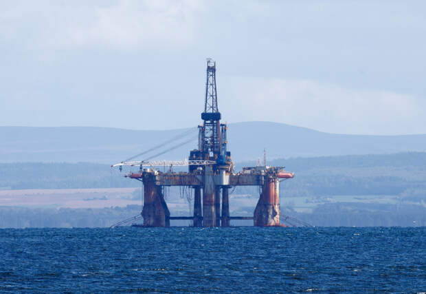 Стоимость нефти Brent превысила $66 за баррель впервые с января 2020 года