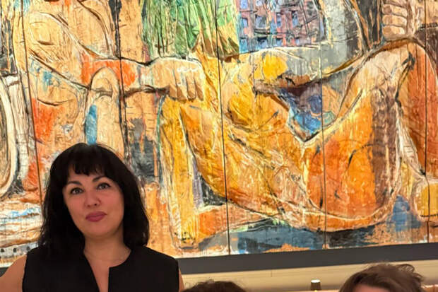 Певица Анна Нетребко показала редкое фото с сестрой и племянницей