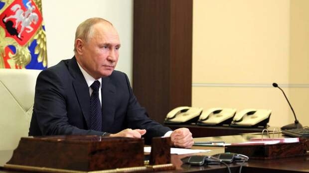 Путин внес в ГД поправки об увеличении прожиточного минимума и МРОТ