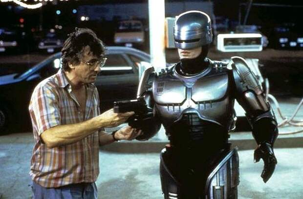 Пол Верховен и Питер Уэллер на съемочной площадке RoboCop (1987). Фотографии со съёмок, актеры, кинематограф, режиссеры
