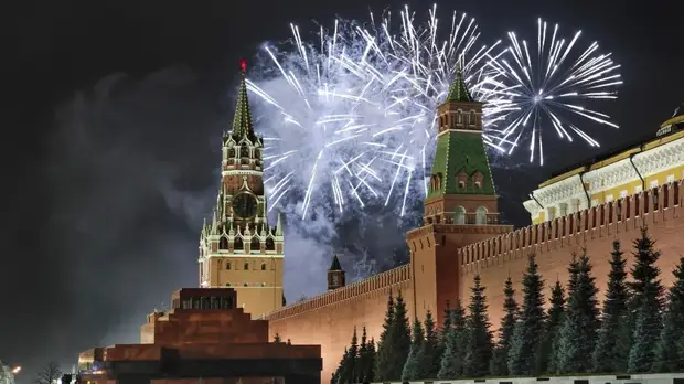 Новогодний салют в Москве