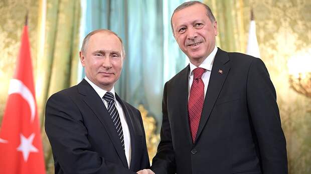 Кремль: Путин поздравил Эрдогана с победой на выборах
