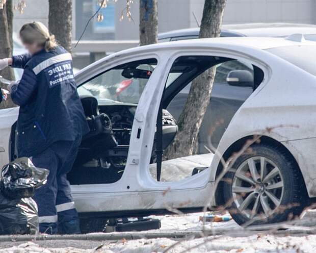 В Москве злоумышленники ночью разобрали припаркованный BMW bmw, вандализм, воровство, кража