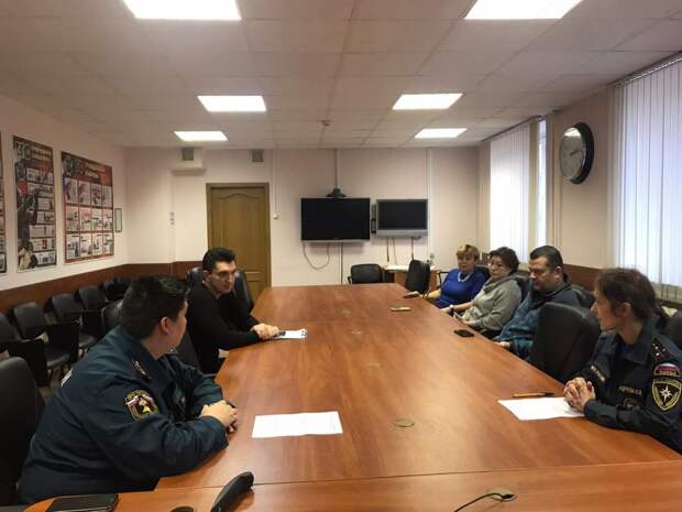 Начальник Управления МЧС по СЗАО провел встречу с руководителями образовательных учреждений округа. Фото: пресс-служба МЧС о СЗАО