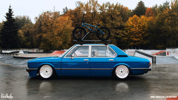 BMW E12 низкий клиренс без пневмоподвески