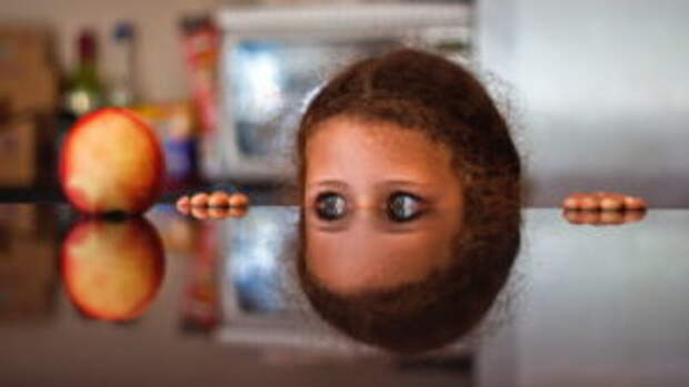 amazing-reflections-optical-illusions
