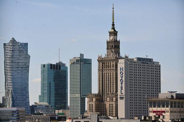 Польша закрыла свое небо для белорусских самолетов