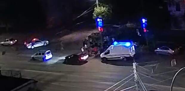 В Челябинске на дороге студент реанимировал друга, которого сбила машина