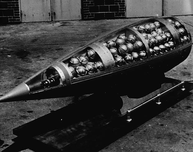 10.jpg Боеголовка с зарином, 1960-ые.