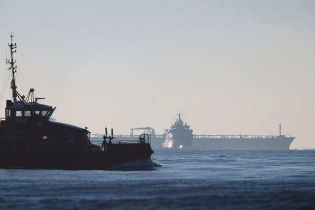 Британский пират ответу будет не рад: Лондон затеял охоту за «теневым флотом» России.