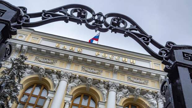 Многих, кто не сильно разбирается в экономике, мучает вопрос: почему Америка, когда ей нужны деньги, просто запускает печатный станок и решает свои проблемы без гиперинфляции и прочих экономических...-3
