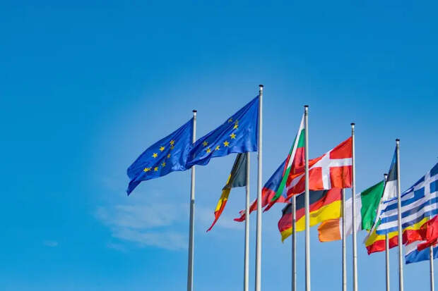 Европарламент одобрил выделение Украине кредита в размере 35 млрд евро из замороженных активов РФ