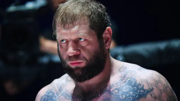 Александр Емельяненко может в декабре провести бой в Москве