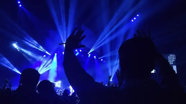 Во Львове из-за коронавируса приостановили работу ночных клубов