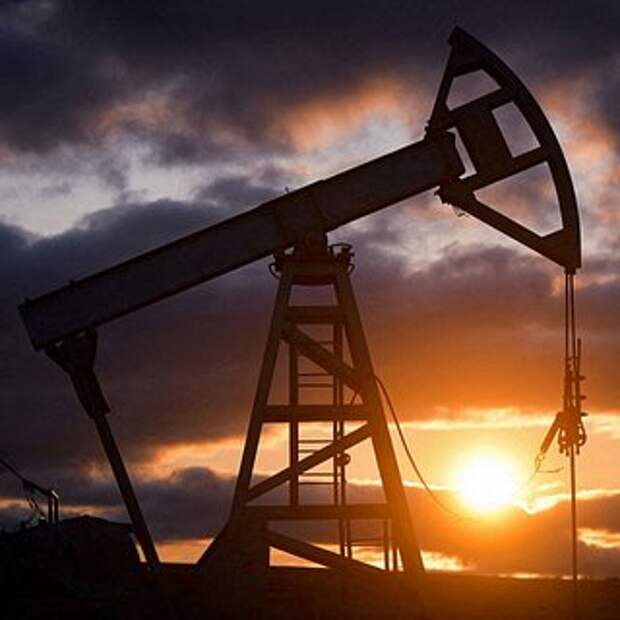 Цены на нефть достигли максимального за месяц значения