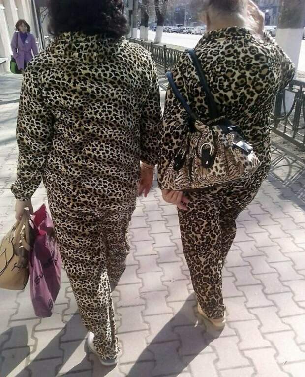 Прохожие, держитесь