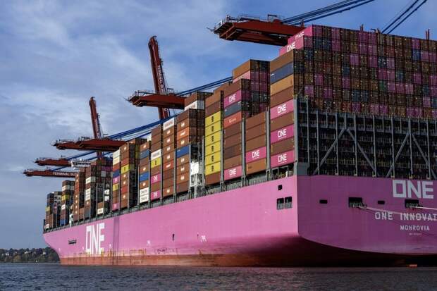 «Ъ»: Власти РФ хотят закрыть рынок для мировых контейнерных перевозчиков.